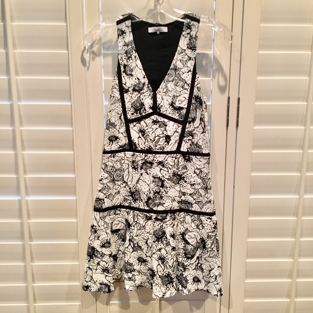 Parker Black & White Floral Textured Knit Dress